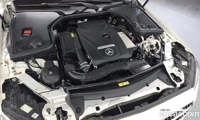Mercedes-Benz E-Class 2021 2.0 автомат (гидро), миниатюра 6
