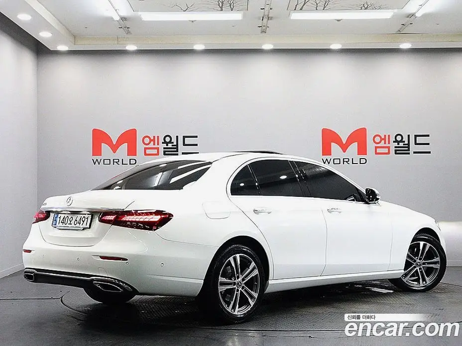 Mercedes-Benz E-Class 2023 2.0 автомат (гидро), фото 2 Mercedes-Benz E-Class 2023 2.0 автомат (гидро), фото 2