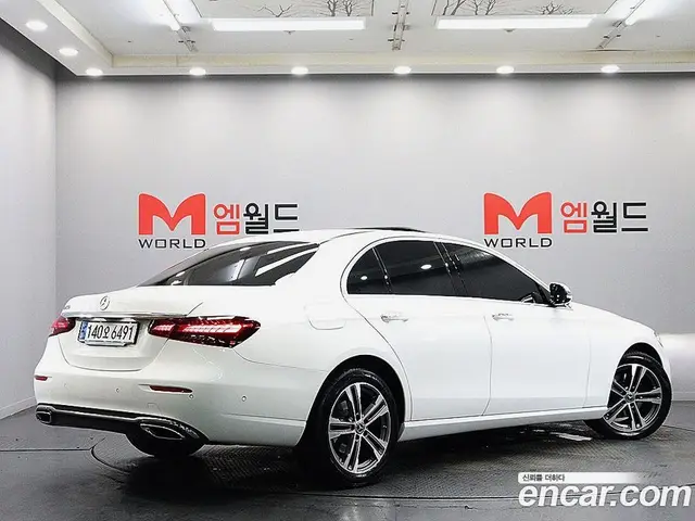 Mercedes-Benz E-Class 2023 2.0 автомат (гидро), миниатюра 2 Mercedes-Benz E-Class 2023 2.0 автомат (гидро), миниатюра 2