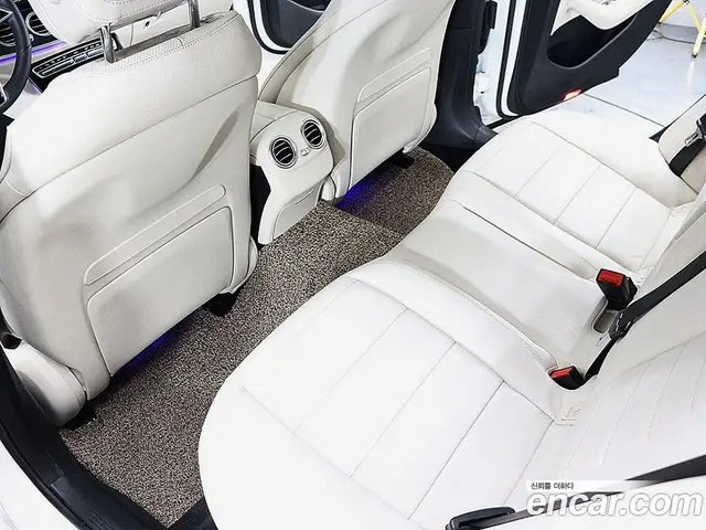 Mercedes-Benz E-Class 2023 2.0 автомат (гидро), миниатюра 11 Mercedes-Benz E-Class 2023 2.0 автомат (гидро), миниатюра 11