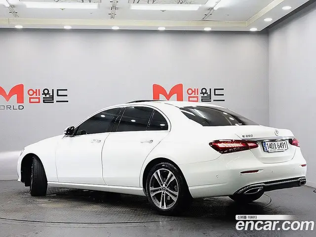 Mercedes-Benz E-Class 2023 2.0 автомат (гидро), миниатюра 4 Mercedes-Benz E-Class 2023 2.0 автомат (гидро), миниатюра 4
