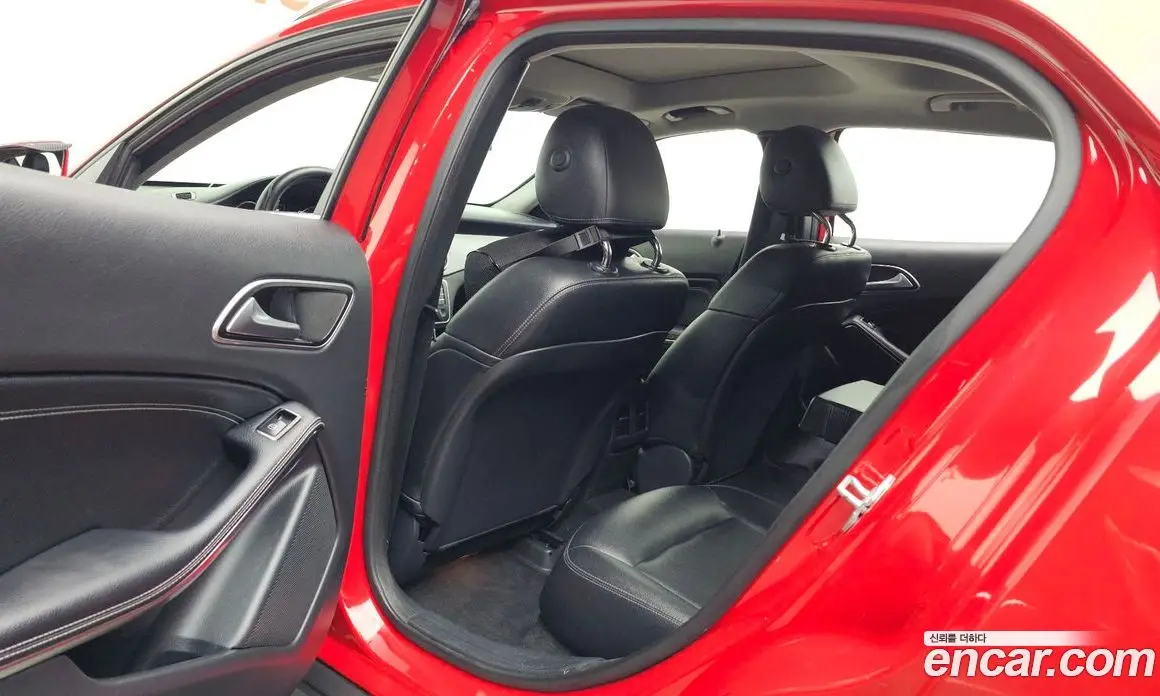 Mercedes-Benz GLA-Class 2016 2.1 автомат (гидро), фото 11