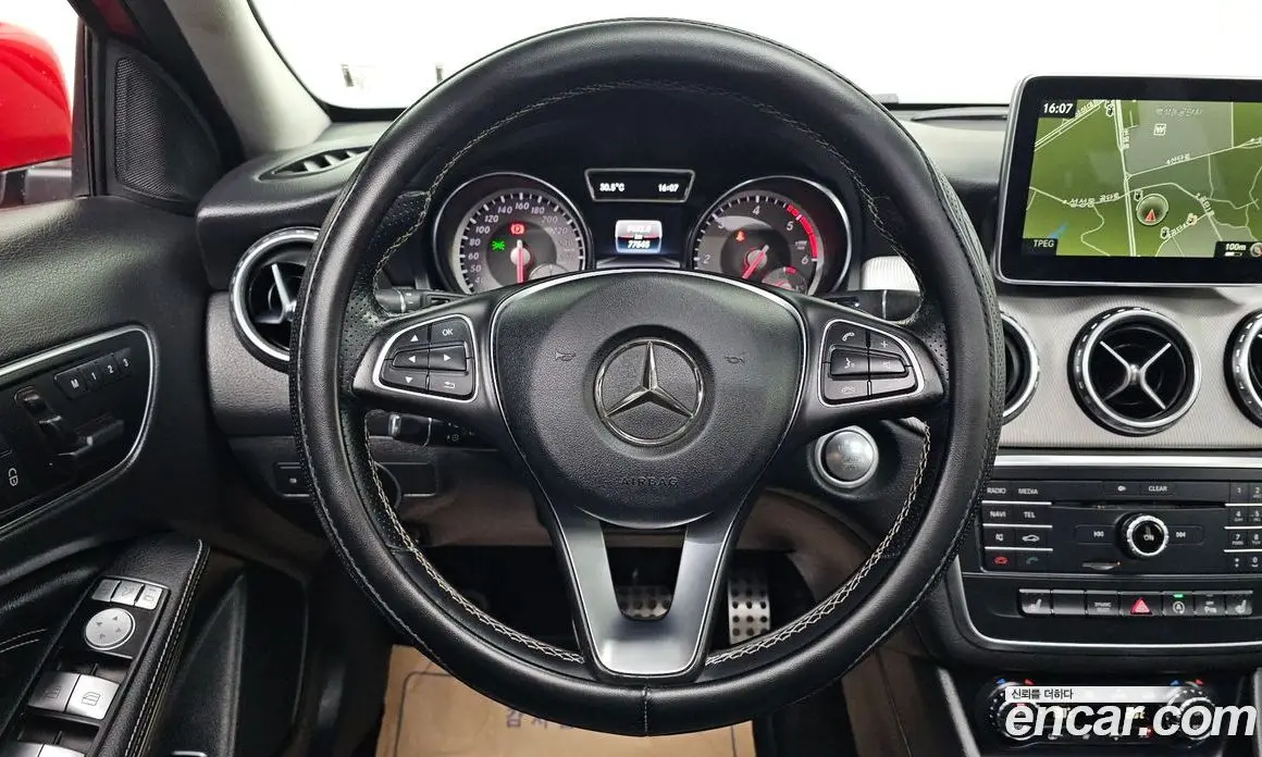 Mercedes-Benz GLA-Class 2016 2.1 автомат (гидро), фото 15