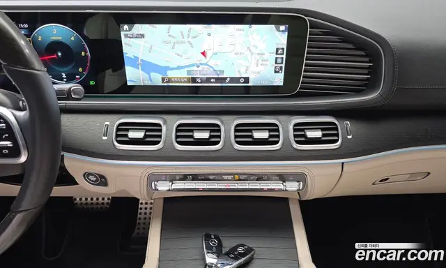 Mercedes-Benz GLS-Class 2023 2.9 автомат (гидро), миниатюра 12