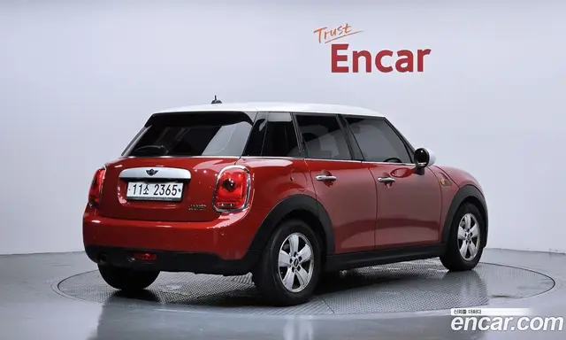 Mini Cooper 2015 1.5 автомат (гидро), миниатюра 2