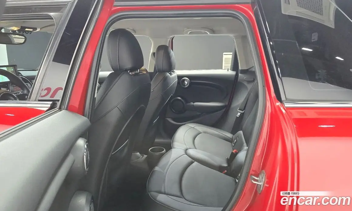 Mini Cooper 2015 1.5 автомат (гидро), фото 12