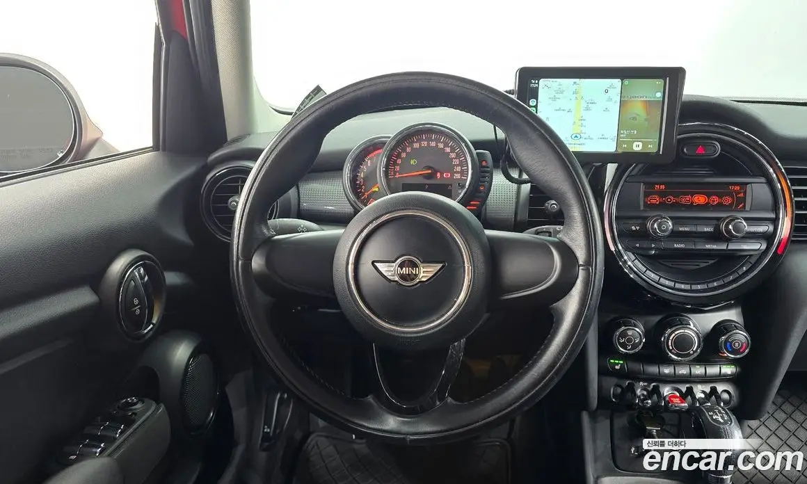 Mini Cooper 2015 1.5 автомат (гидро), фото 13