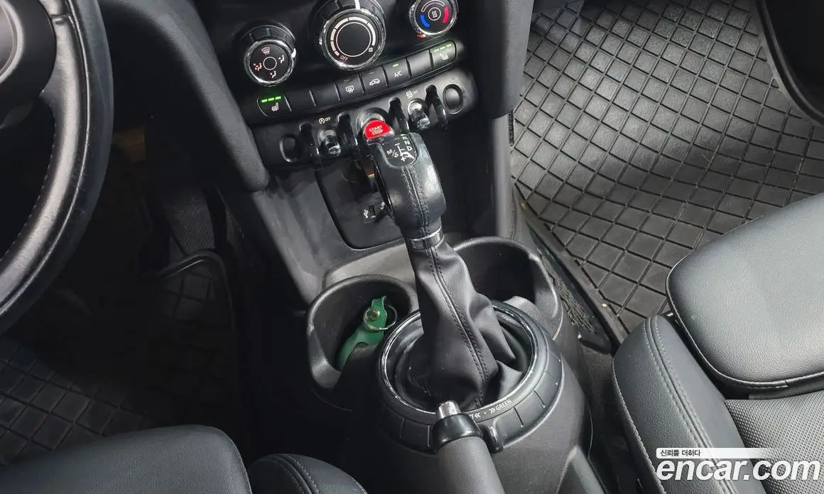 Mini Cooper 2015 1.5 автомат (гидро), фото 9