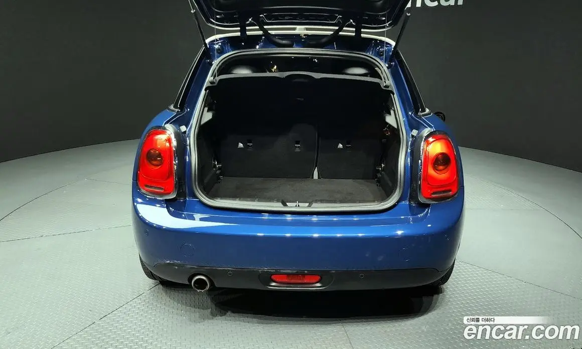 Mini Cooper 2017 1.5 автомат (гидро), фото 16 Mini Cooper 2017 1.5 автомат (гидро), фото 16