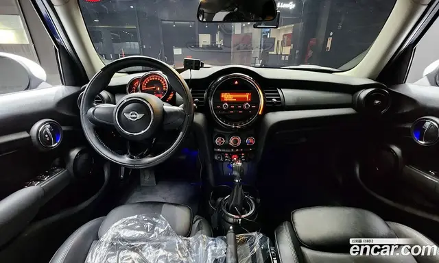 Mini Cooper 2017 1.5 автомат (гидро), миниатюра 7 Mini Cooper 2017 1.5 автомат (гидро), миниатюра 7