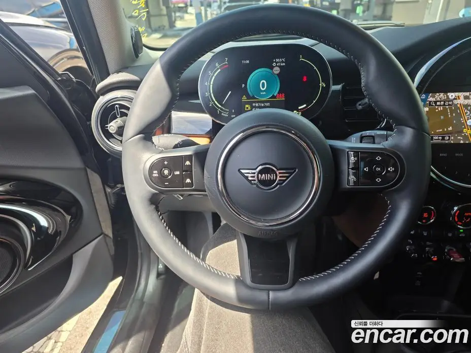 Mini Cooper 2024 2.0 автомат (гидро), фото 4