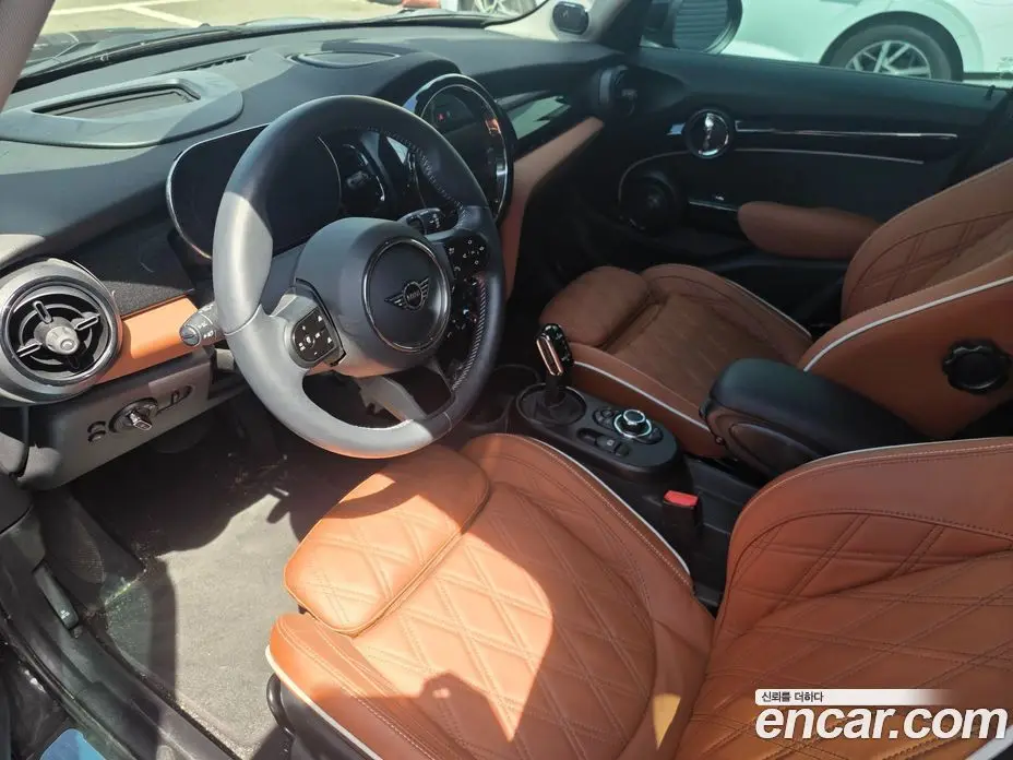 Mini Cooper 2024 2.0 автомат (гидро), фото 7