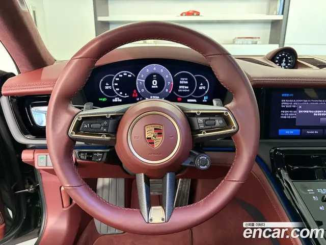 Porsche Panamera 2025 4.0 автомат (гидро), миниатюра 11