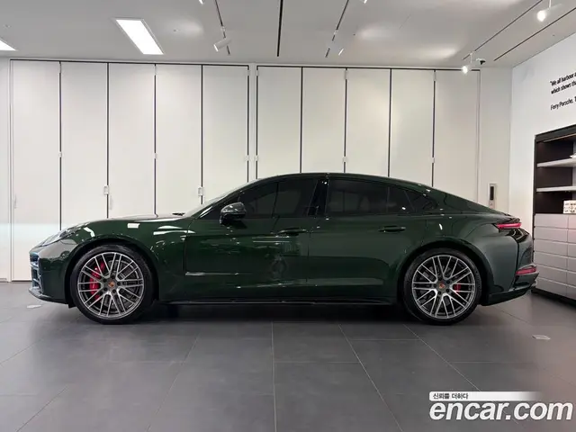 Porsche Panamera 2025 4.0 автомат (гидро), миниатюра 6