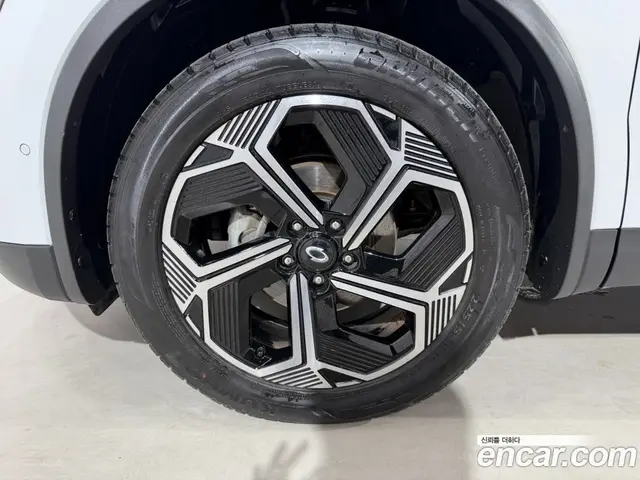 Renault (Samsung) QM6 2023 2.0 автомат (гидро), миниатюра 5 Renault (Samsung) QM6 2023 2.0 автомат (гидро), миниатюра 5