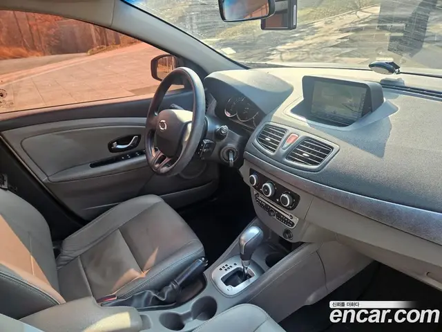 Renault (Samsung) SM3 2011 1.6 автомат (гидро), миниатюра 11 Renault (Samsung) SM3 2011 1.6 автомат (гидро), миниатюра 11