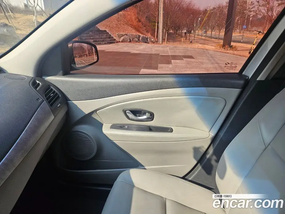 Renault (Samsung) SM3 2011 1.6 автомат (гидро), фото 19 Renault (Samsung) SM3 2011 1.6 автомат (гидро), фото 19