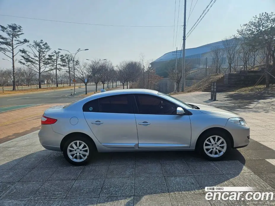 Renault (Samsung) SM3 2011 1.6 автомат (гидро), фото 4 Renault (Samsung) SM3 2011 1.6 автомат (гидро), фото 4