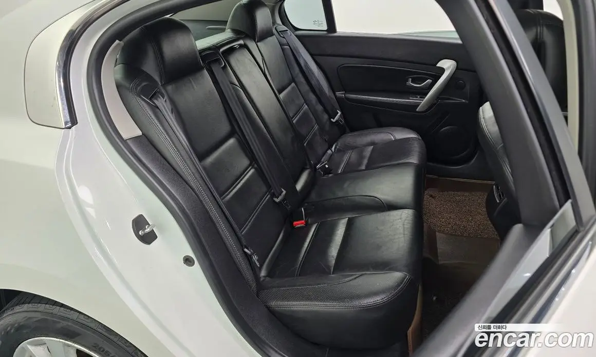Renault (Samsung) SM5 2014 1.5 автомат (гидро), фото 11 Renault (Samsung) SM5 2014 1.5 автомат (гидро), фото 11