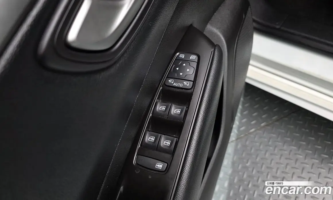 Renault (Samsung) SM6 2017 2.0 автомат (гидро), фото 17 Renault (Samsung) SM6 2017 2.0 автомат (гидро), фото 17