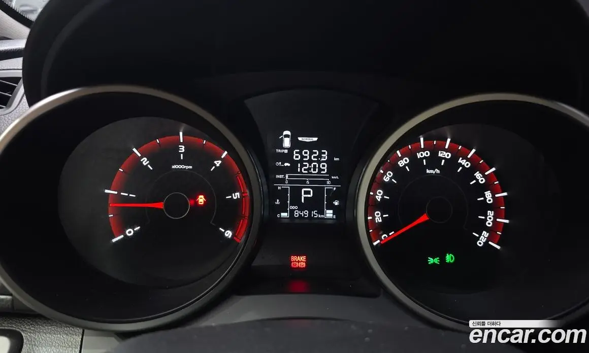 SsangYong TIBOLI 2016 1.6 автомат (гидро), фото 8 SsangYong TIBOLI 2016 1.6 автомат (гидро), фото 8
