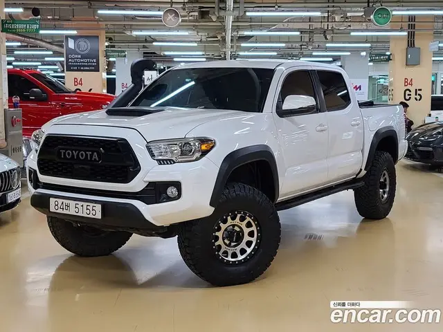Toyota Tacoma, 2018, 99 900 км