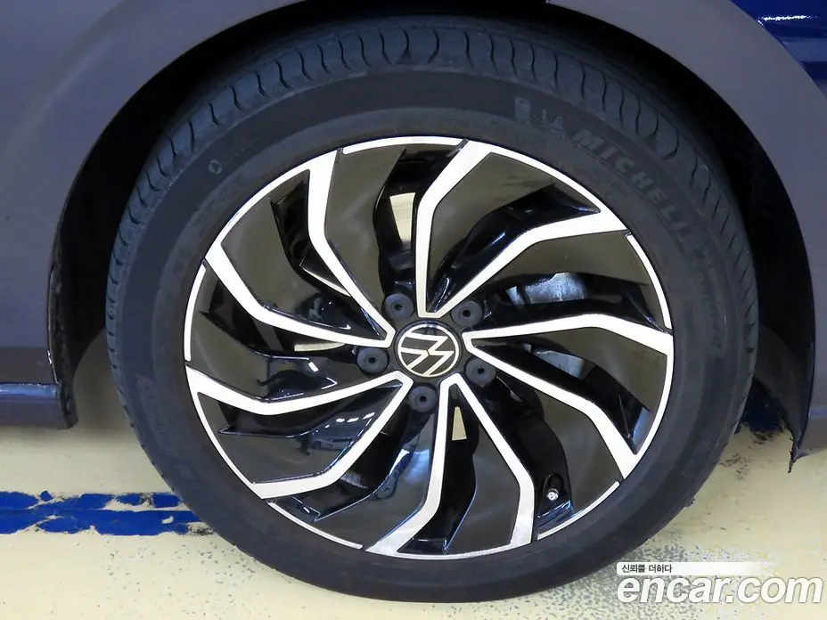 Volkswagen Golf 2022 2.0 автомат (гидро), фото 19