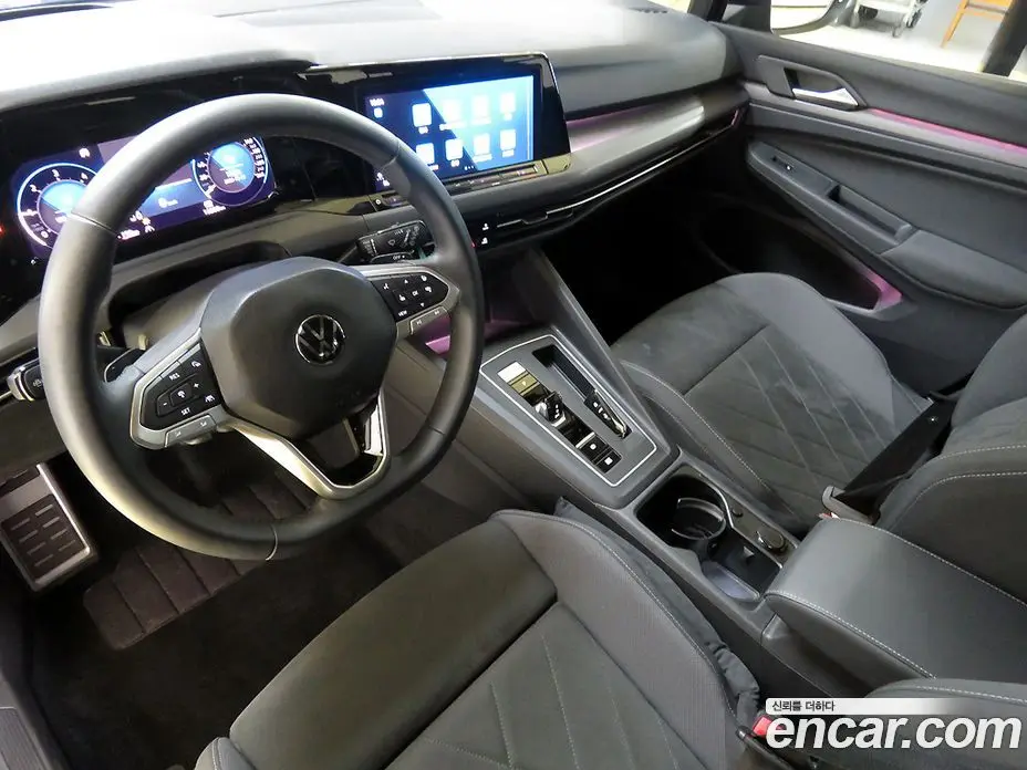 Volkswagen Golf 2022 2.0 автомат (гидро), фото 7