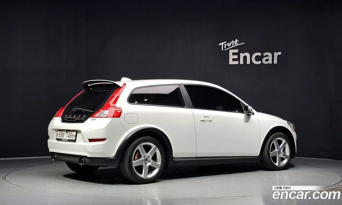 Volvo C30 2012 2.0 автомат (гидро), фото 2 Volvo C30 2012 2.0 автомат (гидро), фото 2