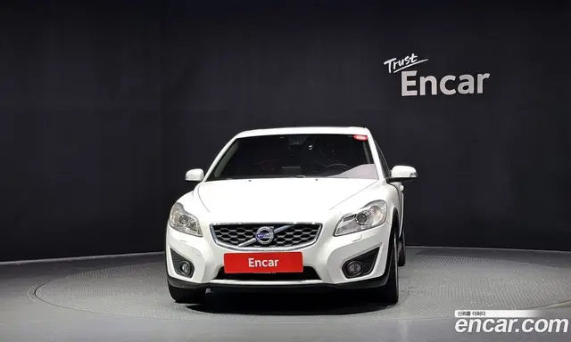 Volvo C30 2012 2.0 автомат (гидро), миниатюра 3 Volvo C30 2012 2.0 автомат (гидро), миниатюра 3