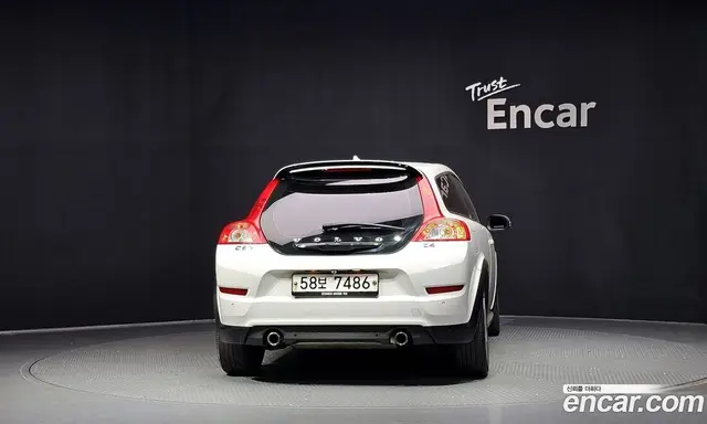 Volvo C30 2012 2.0 автомат (гидро), миниатюра 4 Volvo C30 2012 2.0 автомат (гидро), миниатюра 4