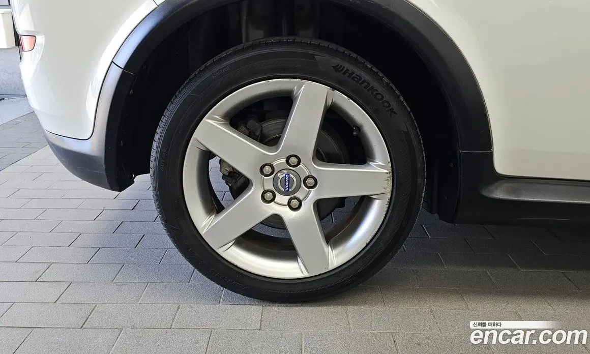 Volvo C30 2012 2.0 автомат (гидро), фото 5 Volvo C30 2012 2.0 автомат (гидро), фото 5