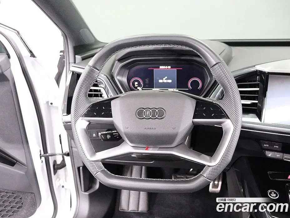 Audi Q4 e-tron 2023 1.0 автомат (гидро), фото 15