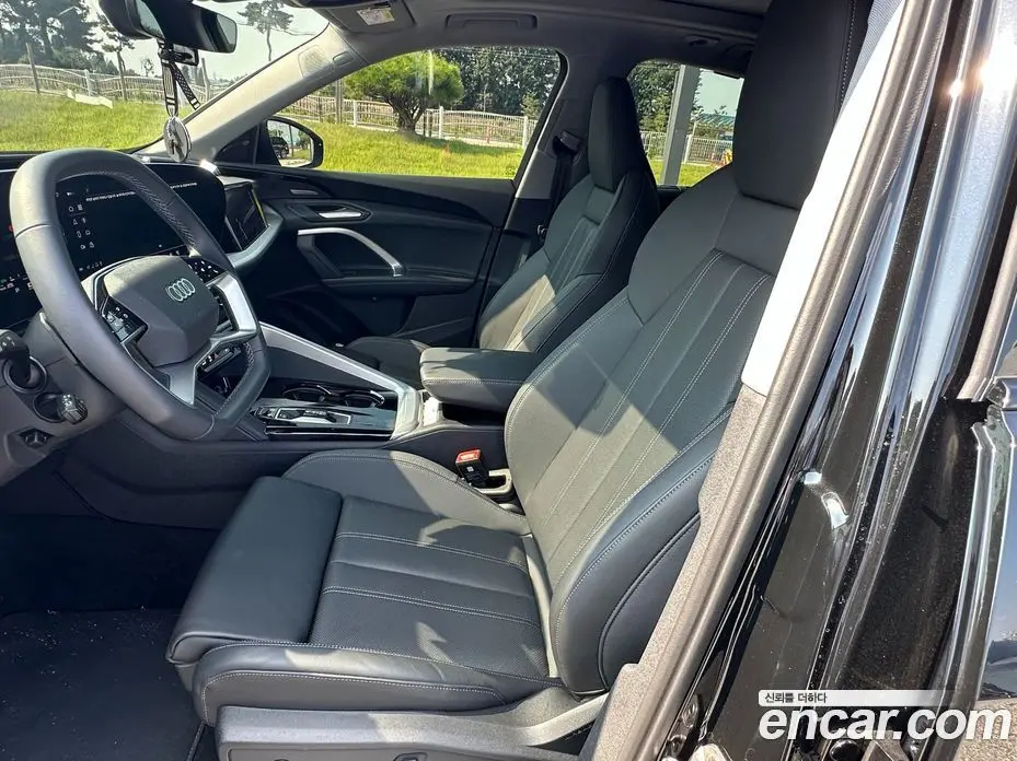 Audi Q5 2025 2.0 автомат (гидро), фото 14