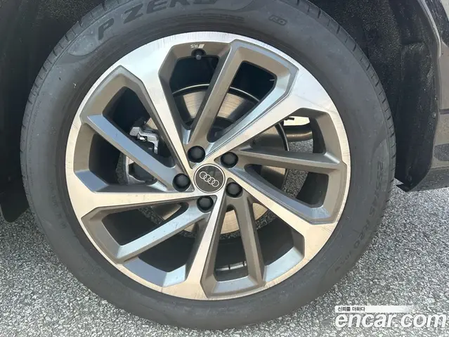 Audi Q5 2025 2.0 автомат (гидро), миниатюра 5