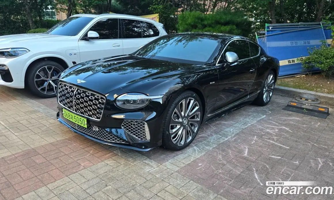 Bentley Continental 2026 4.0 автомат (гидро), фото 1 Bentley Continental 2026 4.0 автомат (гидро), фото 1