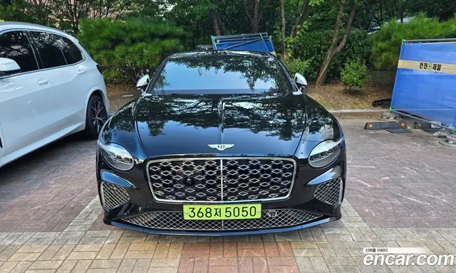Bentley Continental 2026 4.0 автомат (гидро), миниатюра 3 Bentley Continental 2026 4.0 автомат (гидро), миниатюра 3