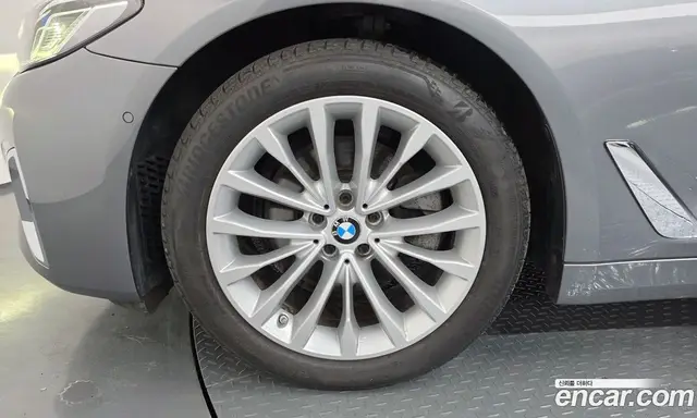BMW 5 серия 2023 2.0 автомат (гидро), миниатюра 5 BMW 5 серия 2023 2.0 автомат (гидро), миниатюра 5