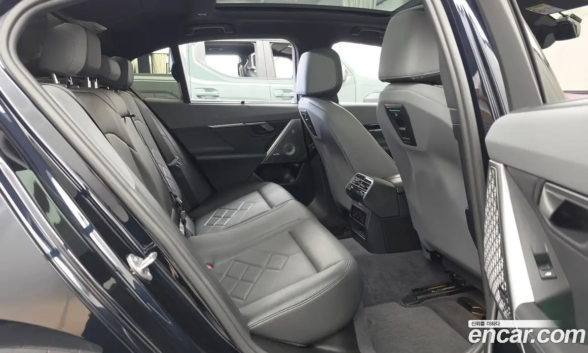 BMW 5 серия 2024 2.0 автомат (гидро), фото 12 BMW 5 серия 2024 2.0 автомат (гидро), фото 12