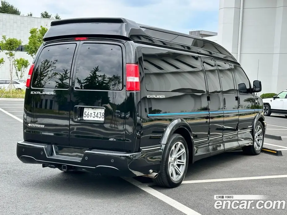 Chevrolet Express Van 2019 6.0 автомат (гидро), фото 3 Chevrolet Express Van 2019 6.0 автомат (гидро), фото 3