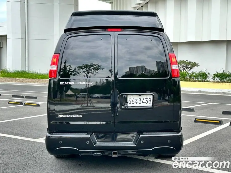 Chevrolet Express Van 2019 6.0 автомат (гидро), фото 5 Chevrolet Express Van 2019 6.0 автомат (гидро), фото 5