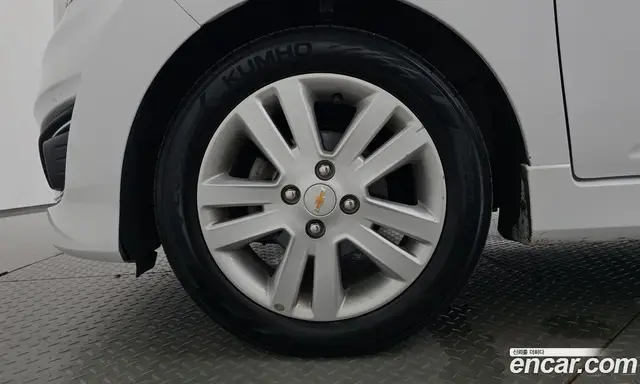 Chevrolet Spark 2015 1.0 автомат (гидро), миниатюра 5 Chevrolet Spark 2015 1.0 автомат (гидро), миниатюра 5