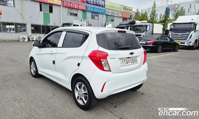 Chevrolet Spark 2018 1.0 автомат (вариатор), миниатюра 4