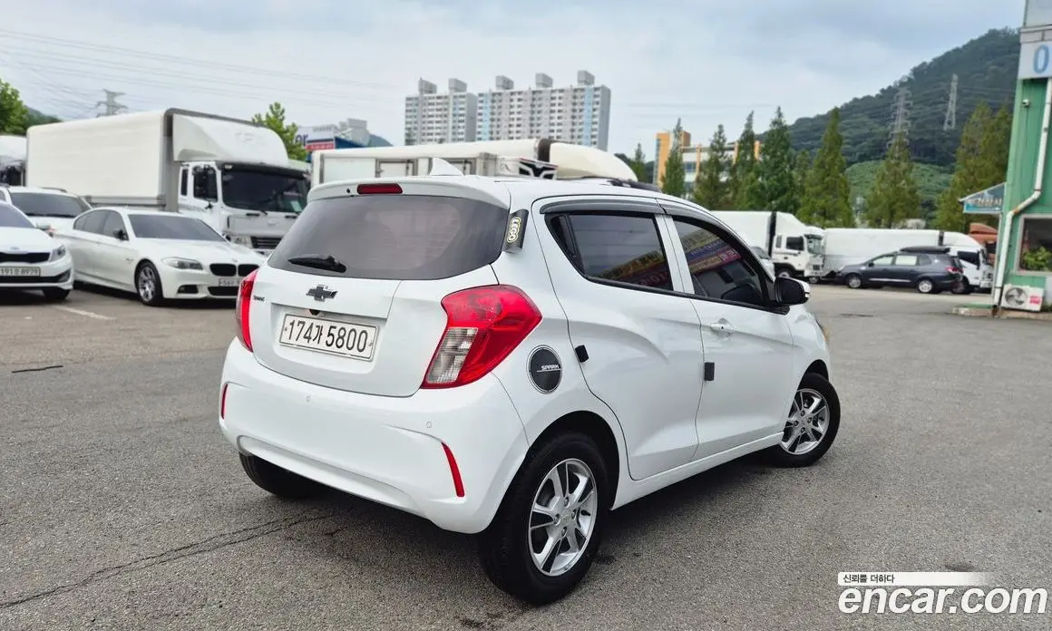 Chevrolet Spark 2018 1.0 автомат (вариатор), фото 5