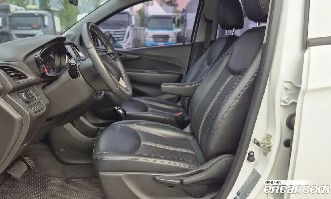 Chevrolet Spark 2018 1.0 автомат (вариатор), фото 9