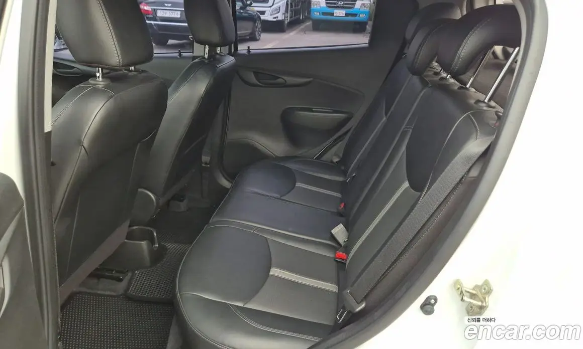 Chevrolet Spark 2018 1.0 автомат (вариатор), фото 10