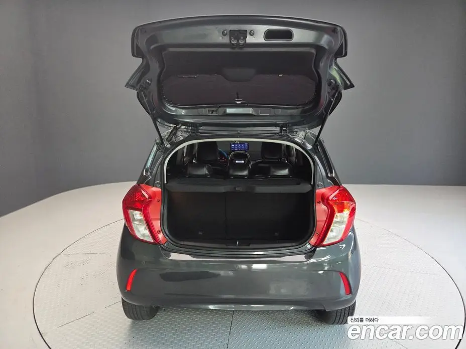 Chevrolet Spark 2018 1.0 автомат (гидро), фото 20 Chevrolet Spark 2018 1.0 автомат (гидро), фото 20