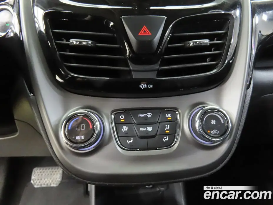 Chevrolet Spark 2021 1.0 автомат (гидро), фото 11
