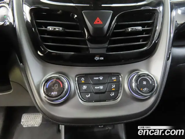 Chevrolet Spark 2021 1.0 автомат (гидро), миниатюра 11
