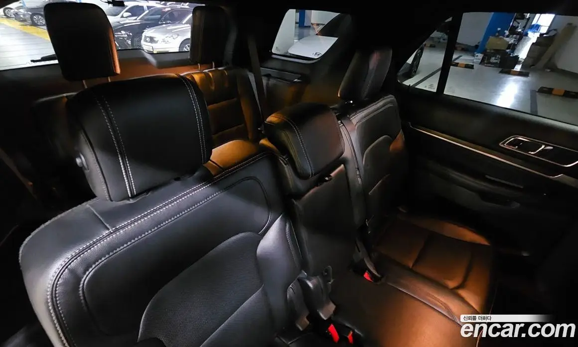 Ford Explorer 2016 2.3 автомат (гидро), фото 12 Ford Explorer 2016 2.3 автомат (гидро), фото 12